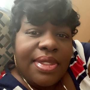 Meet your Posher, Angie